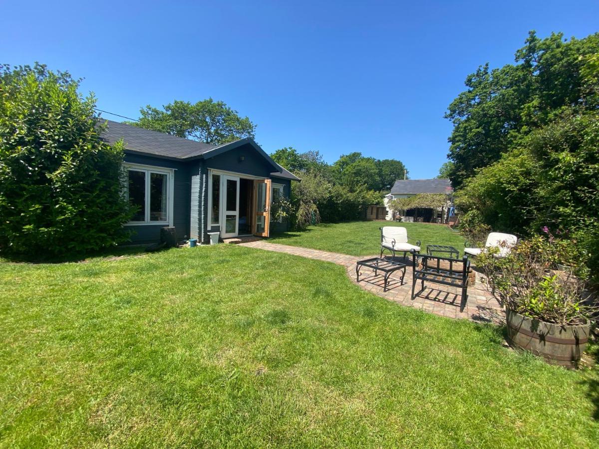 Modern Summerhouse リミントン エクステリア 写真